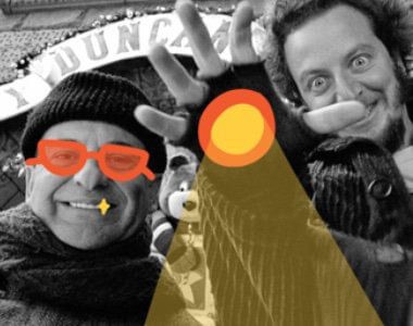 Можете перекласти "застати зненацька"?